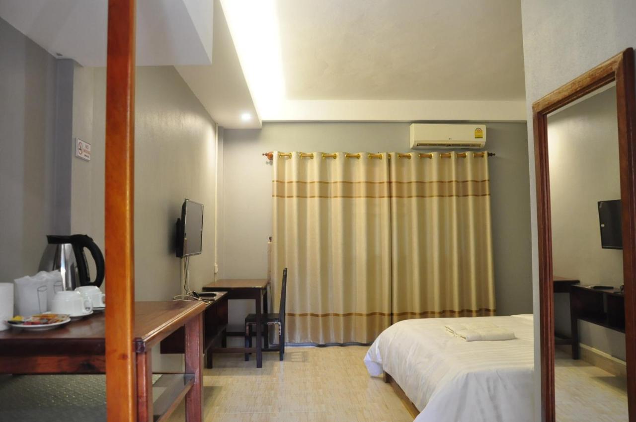 Pilgrim'S Kitchen & Inn Savannakhet Exterior foto